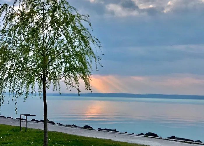Siofoki Vizparti Nyaralo - Lakeside Lejlighed *