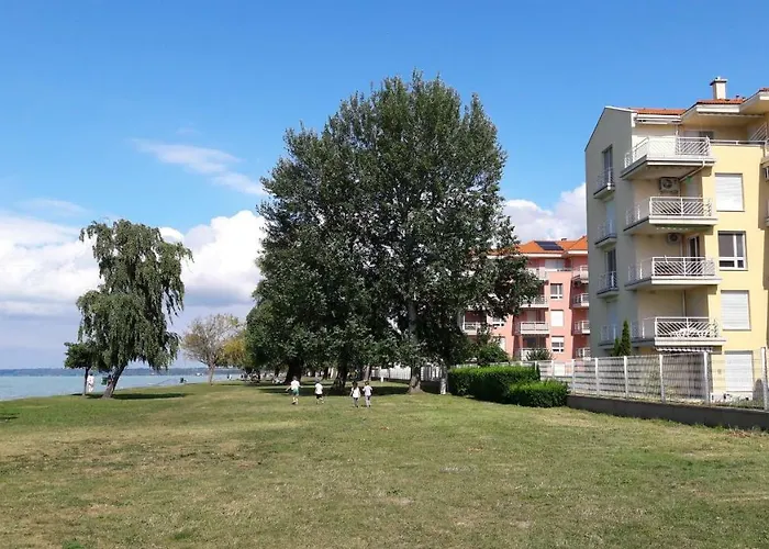 Siofoki Vizparti Nyaralo - Lakeside Siofok